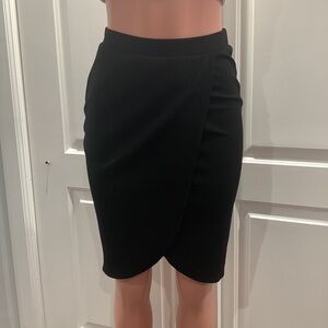 Joe B by Joe Benbasset Black Pencil Skirt‎